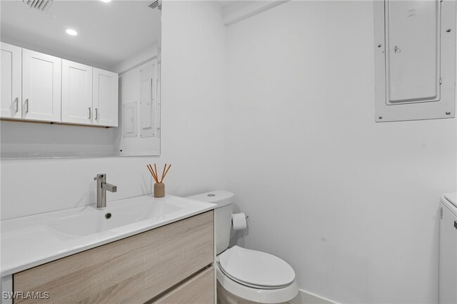 Building Photo - 5122 Starfish Ave