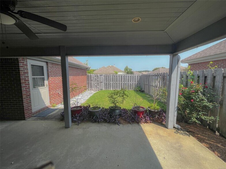 Building Photo - 8906 Stoneridge Pl