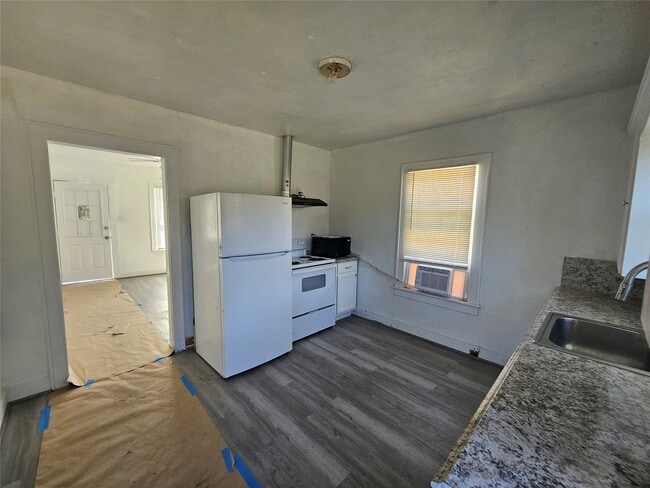 Building Photo - 4304 FM1765