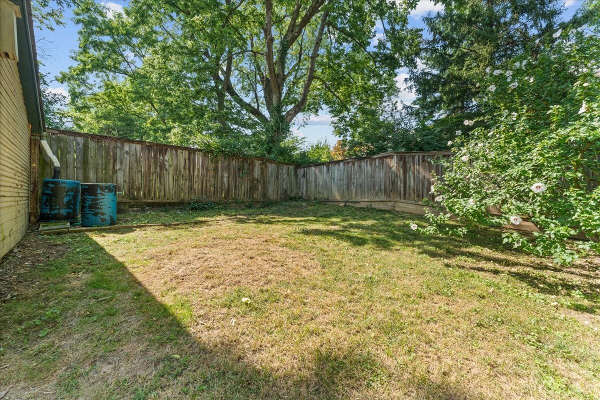 Building Photo - 3126 Mapleleaf Ave