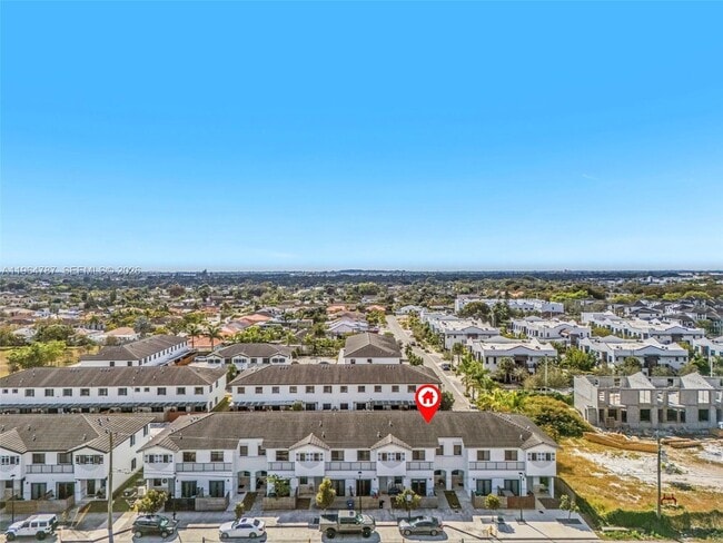 Building Photo - 13360 Tropical Ave