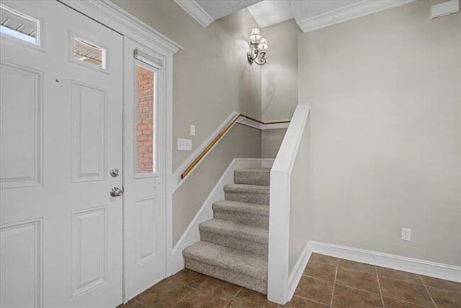 Building Photo - 2 Story Garden Killearn Home