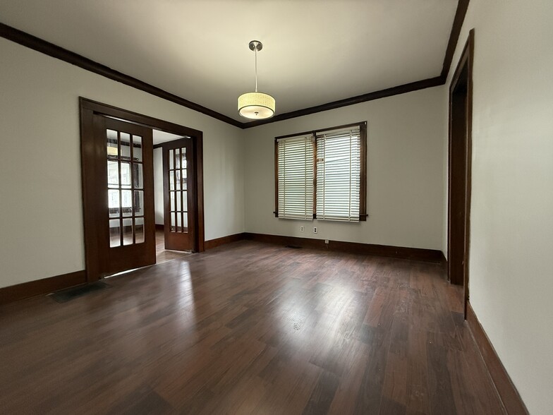 Dining Room - 318 Scio St