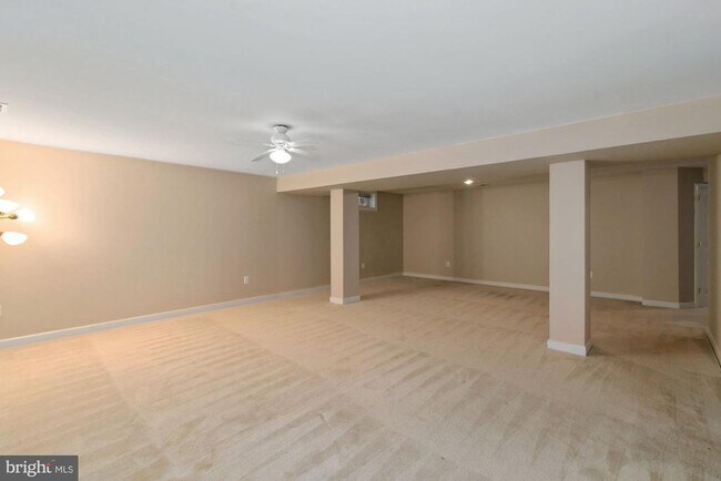 Building Photo - 9085 Purvis Dr