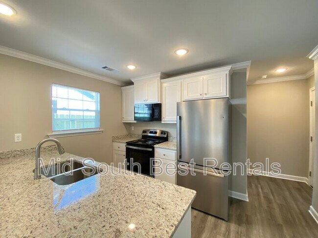 Building Photo - 115 Roosevelt Rd