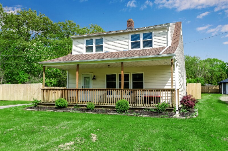 Building Photo - 9219 Lakeside Rd