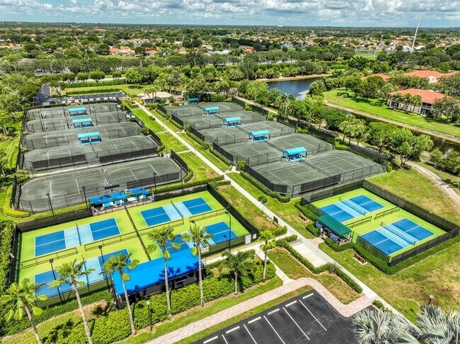 Building Photo - 12547 Imperial Isle Dr