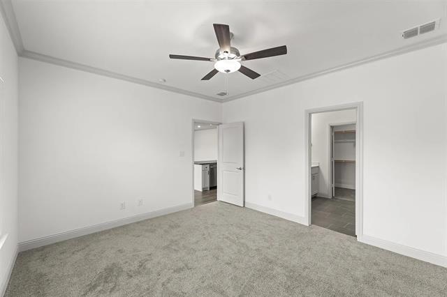 Building Photo - 658 Parkside Dr