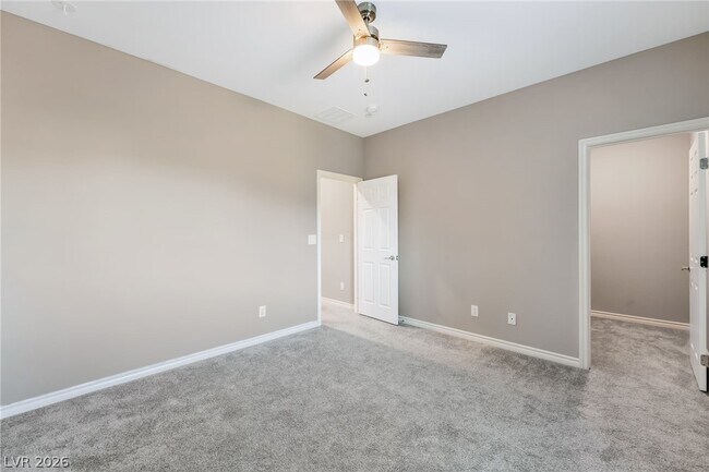 Building Photo - 454 Lost Horizon Ave