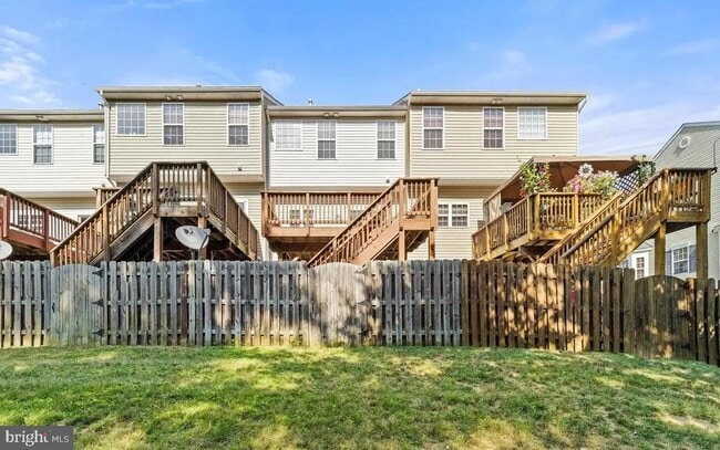 Building Photo - 114 Compass Cove