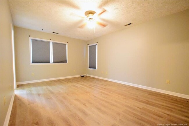 Building Photo - 213 Lofton Dr