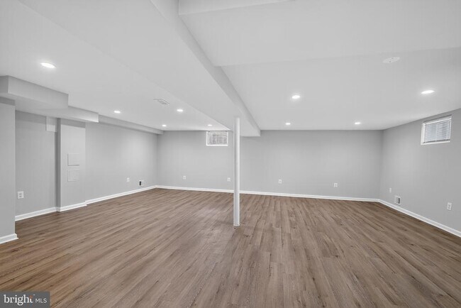 Building Photo - 11102 Bucknell Dr