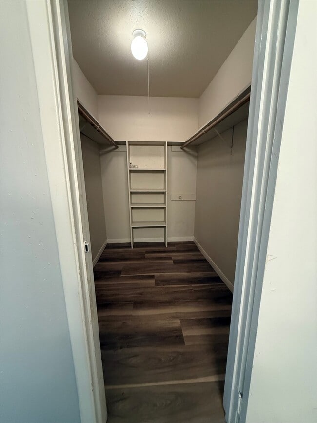 Building Photo - 1508 Early Ln