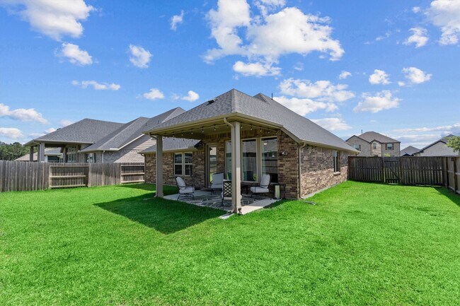 Building Photo - 15726 Rosemary Hl Ln