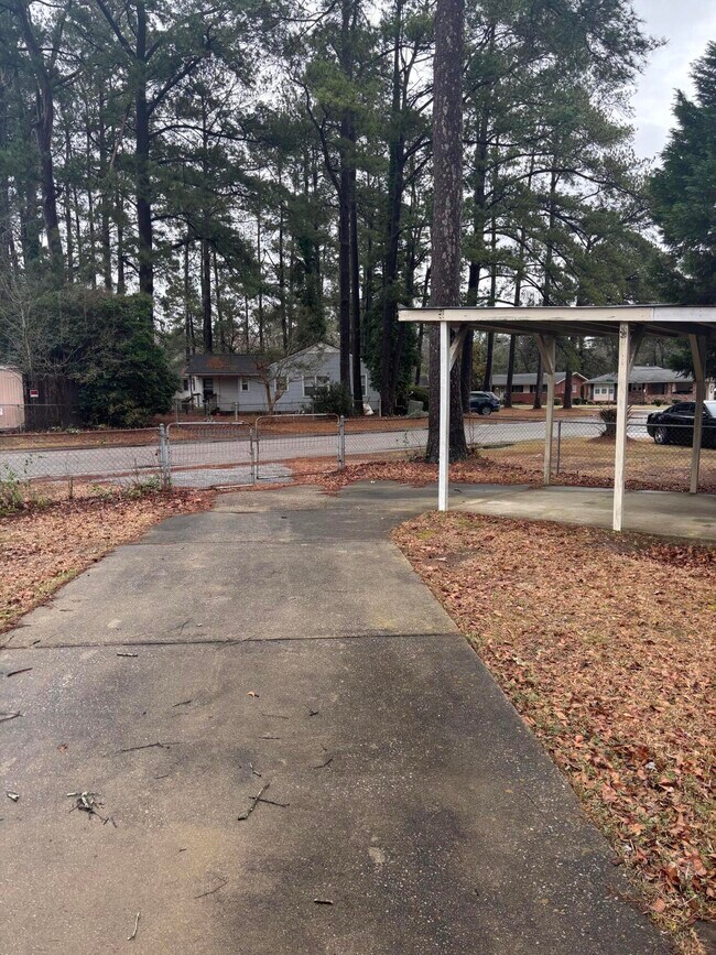 Building Photo - 232 Pinckney St