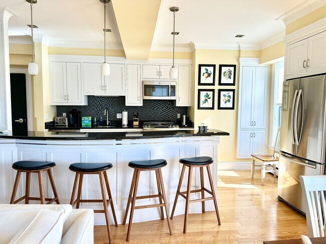 Building Photo - Penthouse Condo in Downtown Portland Peninsula