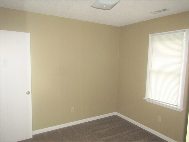 Building Photo - 11C Port West, Swansboro