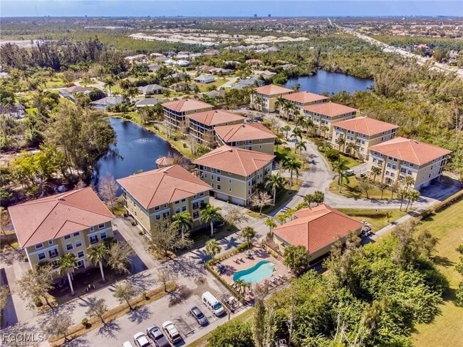 Building Photo - 10060 Lake Cove Dr