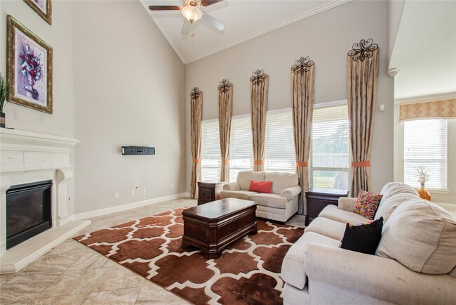 Building Photo - 13123 Hazelwood Hollow Dr