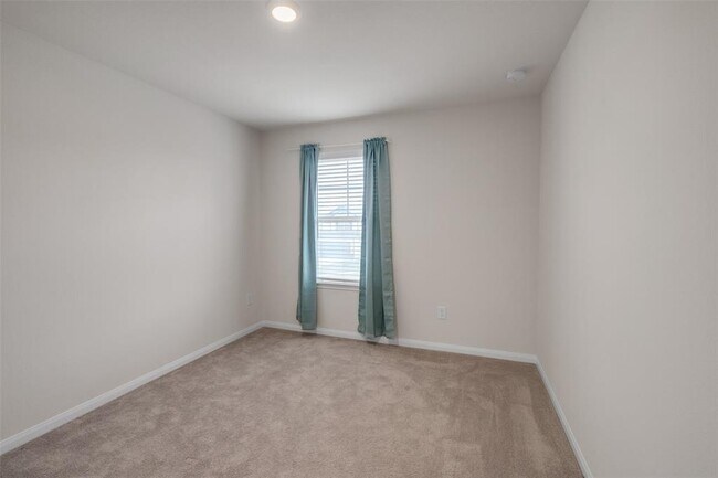 Building Photo - 11722 Braemar Village Dr