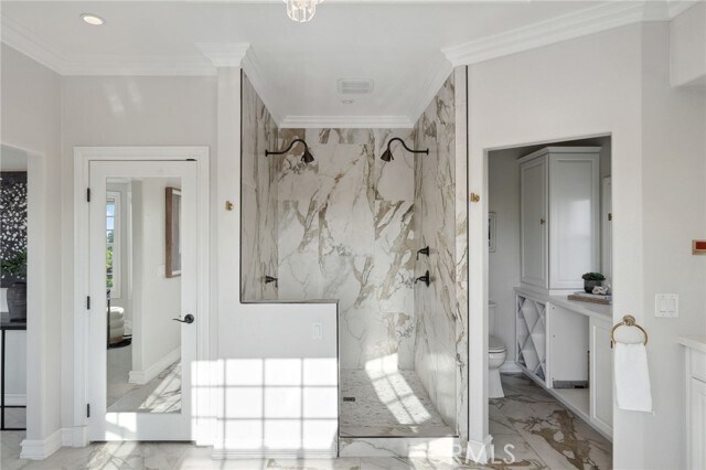 Building Photo - 5 Hillsborough