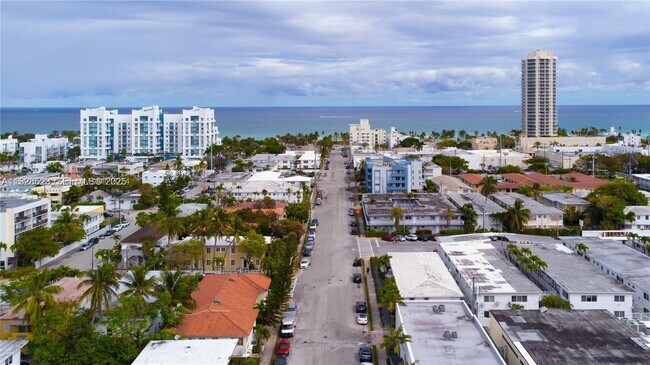 Building Photo - 503 75th St