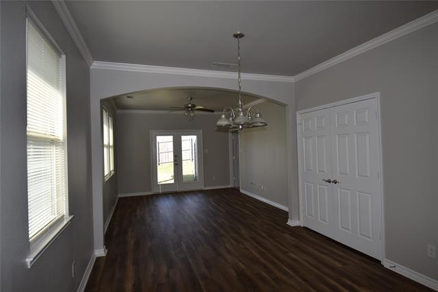 Building Photo - 1110 Story Book Ln