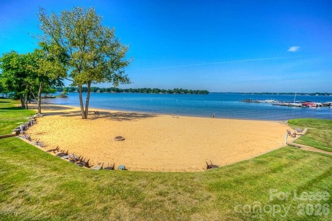 Building Photo - 639 Portside Dr