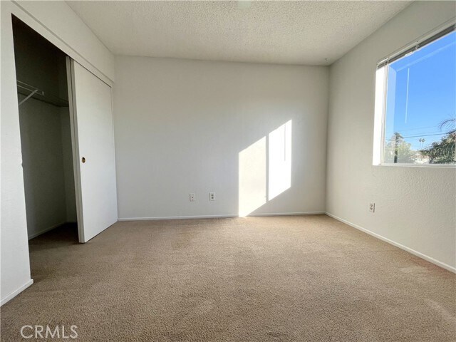 Building Photo - 34759 Lockwood Dr