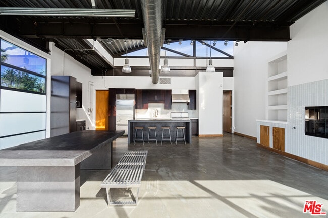 Building Photo - 1534 17th St