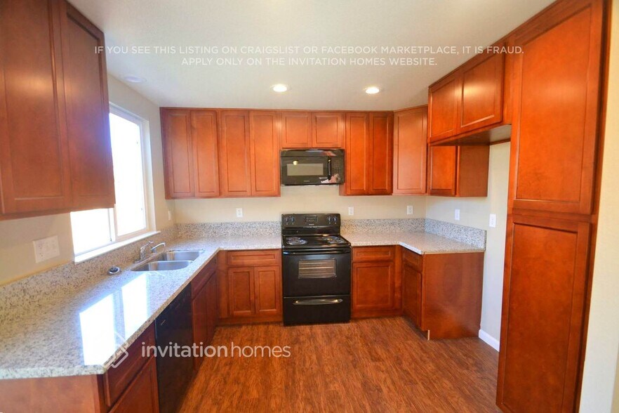Building Photo - 4928 Stonegate Way