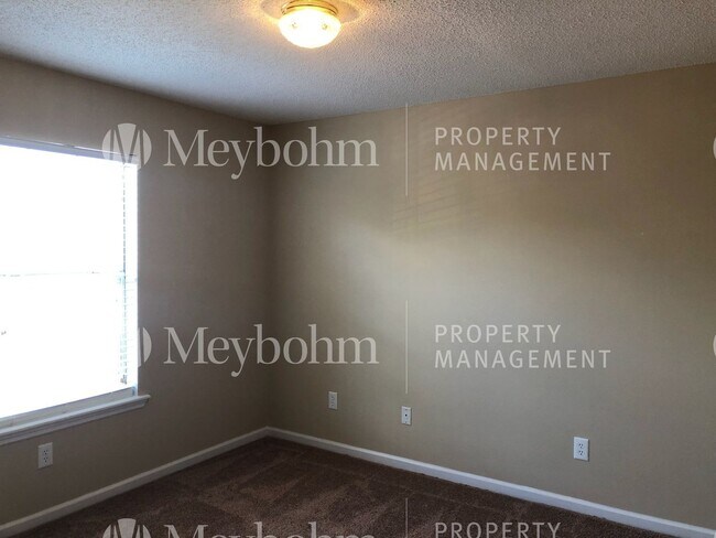 Building Photo - 714 Legacy Court