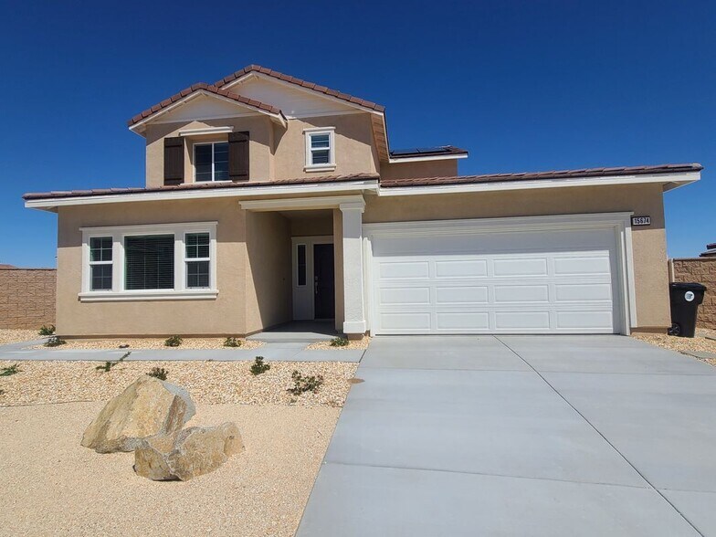Primary Photo - 15674 Santa Cruz Ct