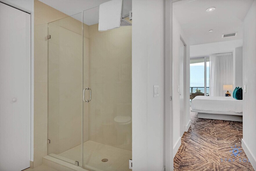 Building Photo - 4111 S Ocean Dr