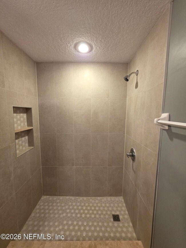 Building Photo - 86088 Meadowridge Ct