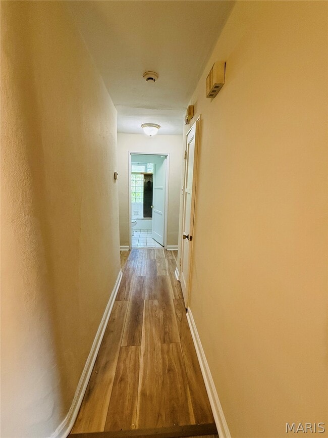 Building Photo - 544 Thurston Ave