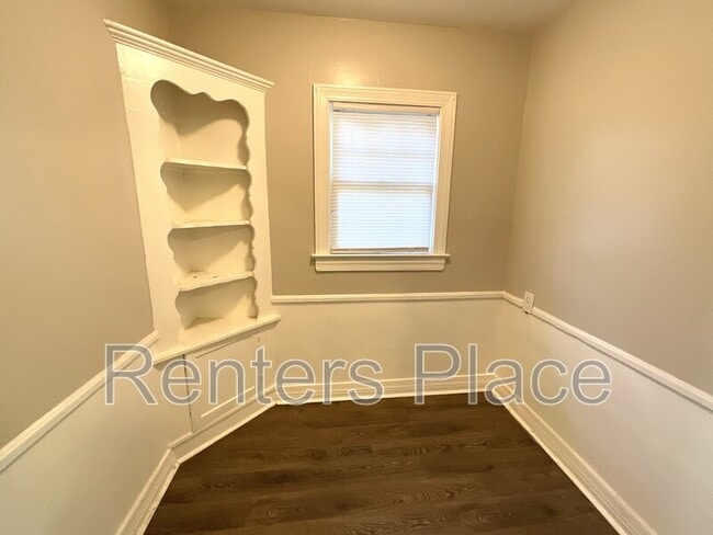 Building Photo - 1618 N Birmingham Pl