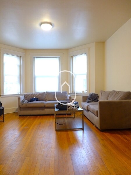 Building Photo - 218 Freeman St