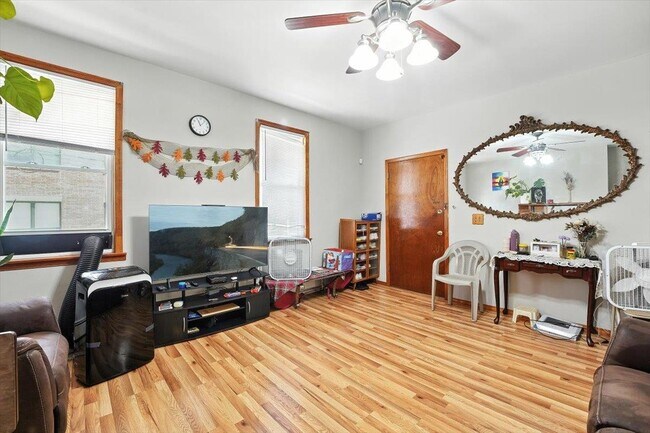 Building Photo - 175 Van Winkle Ave