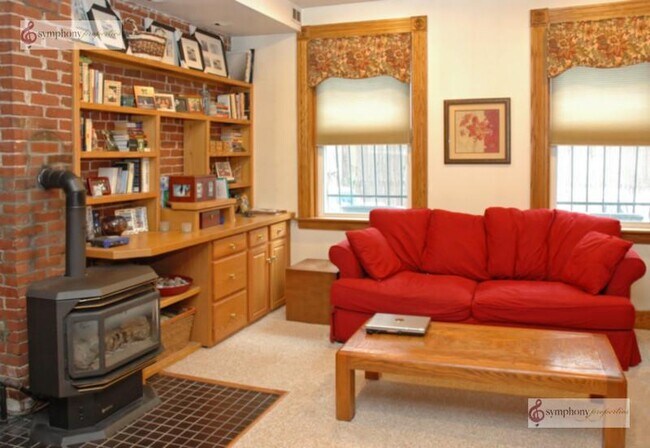 Building Photo - 9 Symphony Rd