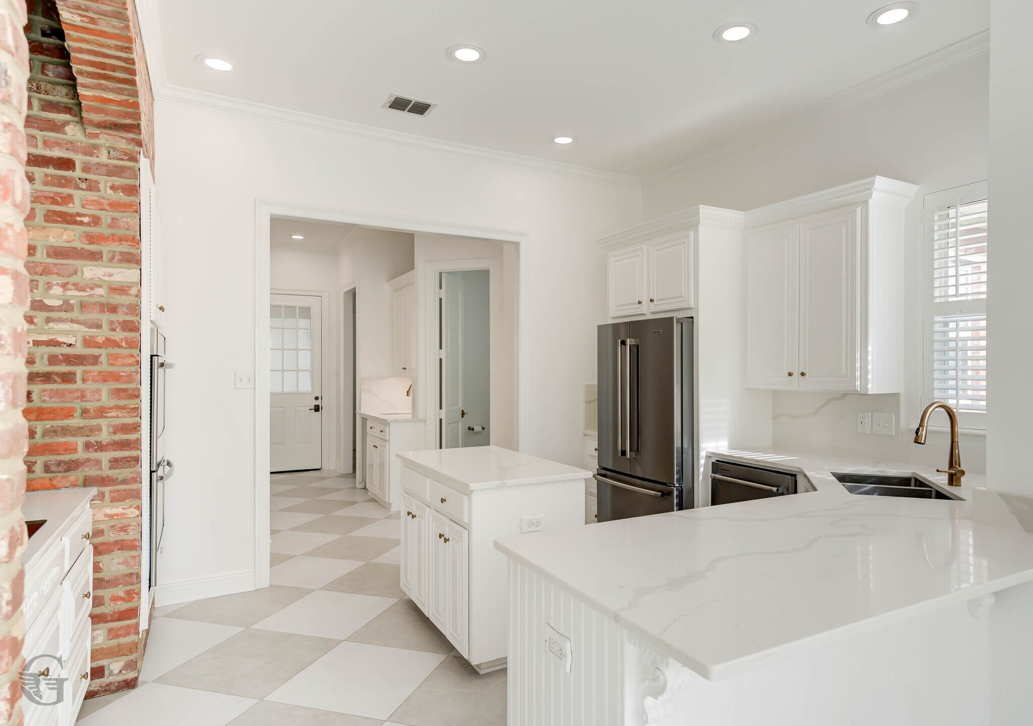 Building Photo - 316 Autumn Ridge Dr