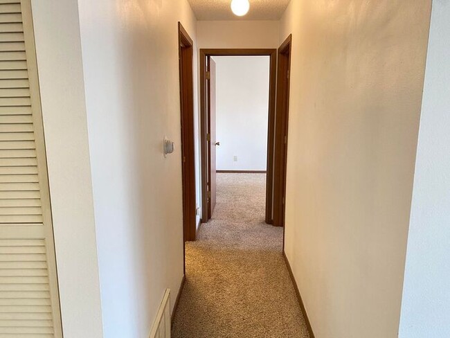 Building Photo - $1,650 | 2 Bedroom, 2 Bathroom Condo | Fur...