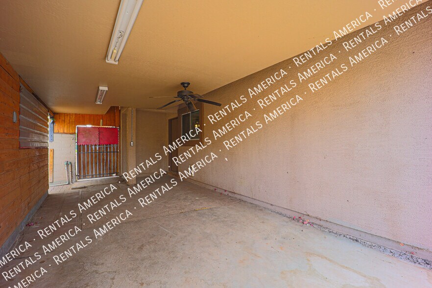 Building Photo - 771 E Laredo St