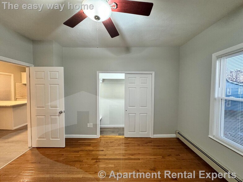 Building Photo - 10 Pearl Street Pl