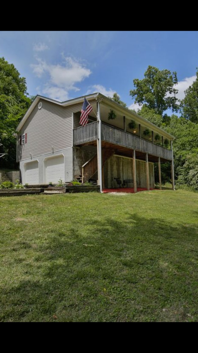 Primary Photo - 2188 Davis Ridge Rd