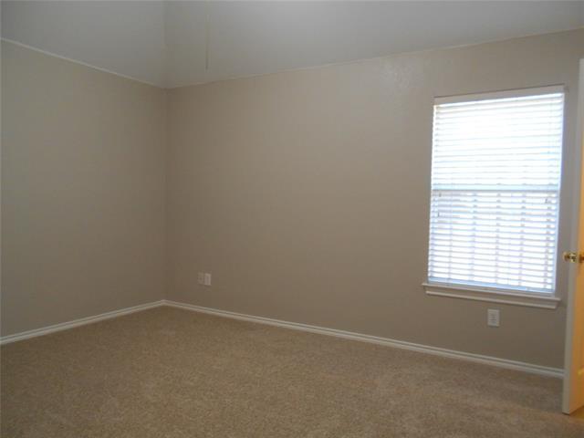 Building Photo - 4804 Holly Berry Dr
