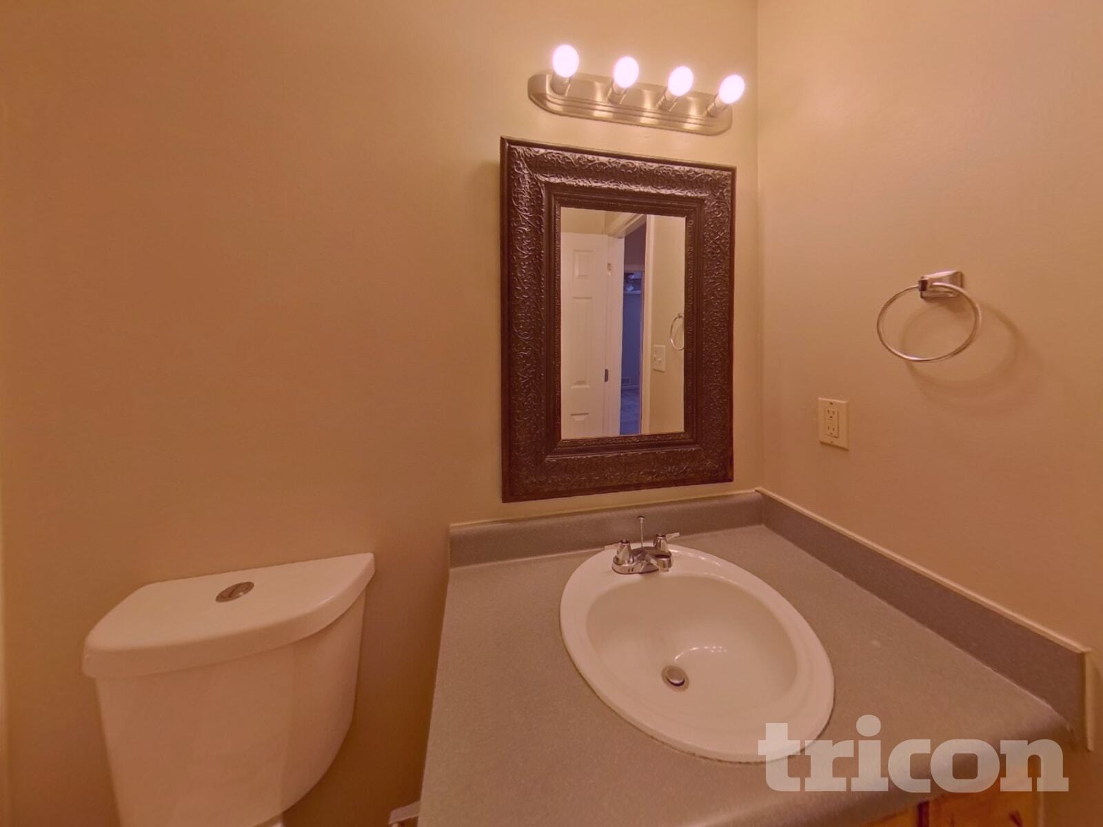 Building Photo - 514 Trinity Tr