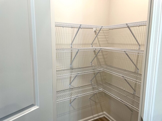 Building Photo - 1642 Villageside Ct