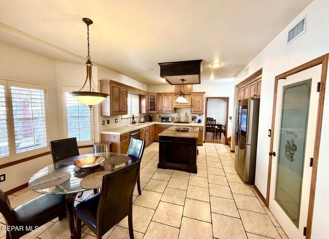 Building Photo - 12267 Bronco Buster Ln