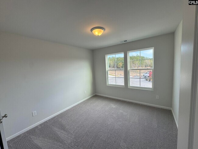 Building Photo - 17 Ozark Dr